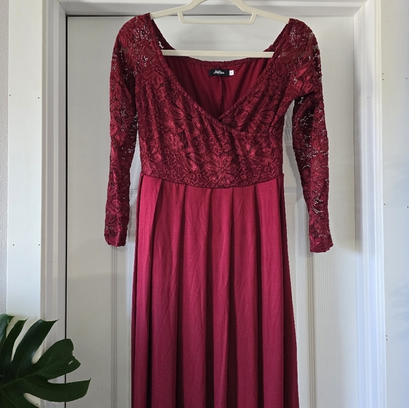 Amazon Maternity Dress - Picture 3 of 6